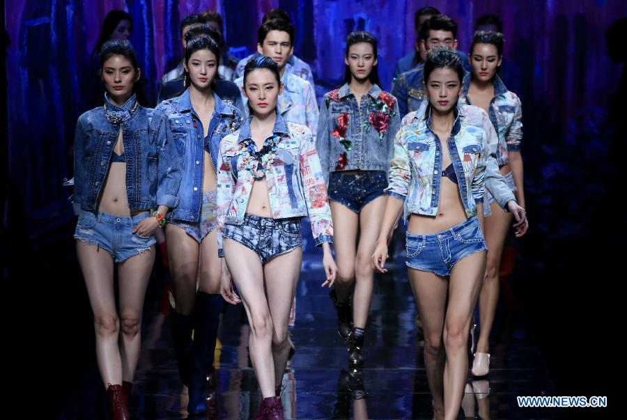 CHINA-BEIJING-FASHION WEEK-D'NIM (CN)