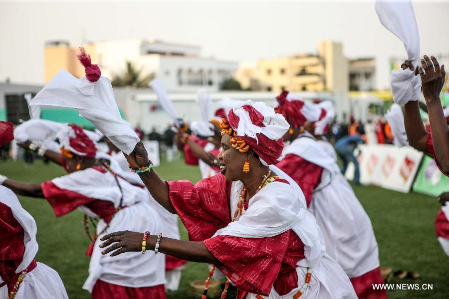 (SP)SENEGAL-DAKAR-TRADITIONAL WRESTLING-LE CHOC  