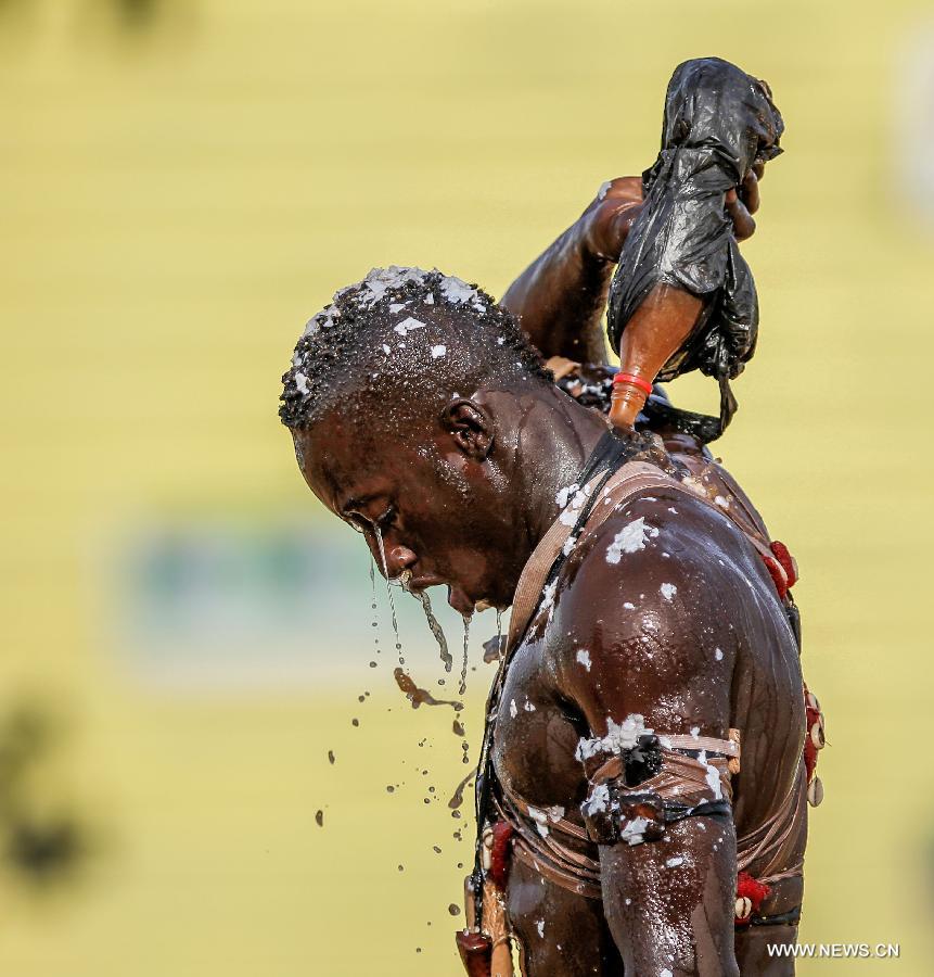 (SP)SENEGAL-DAKAR-TRADITIONAL WRESTLING-LE CHOC  