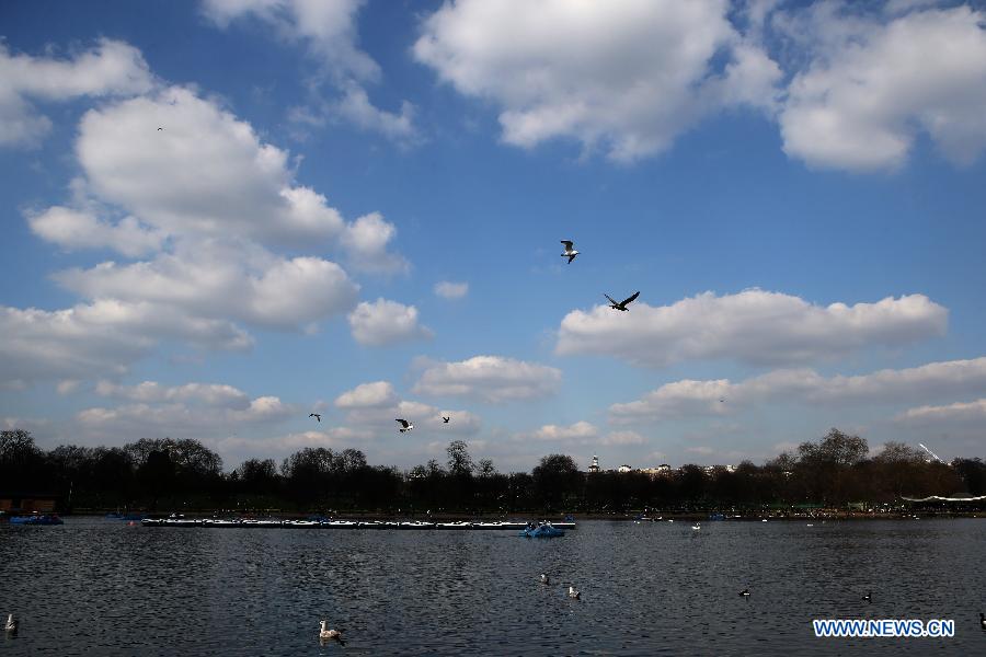 BRITAIN-LONDON-SPRING-SCENERY