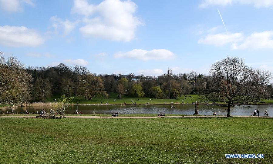 BRITAIN-LONDON-SPRING-SCENERY