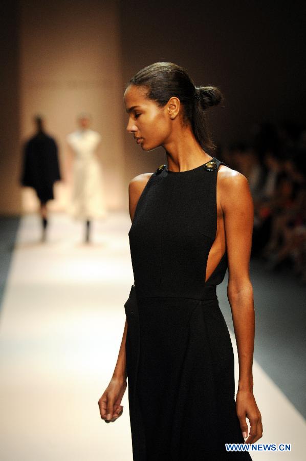 SINGAPORE-FASHION WEEK-VICTORIA BECKHAM