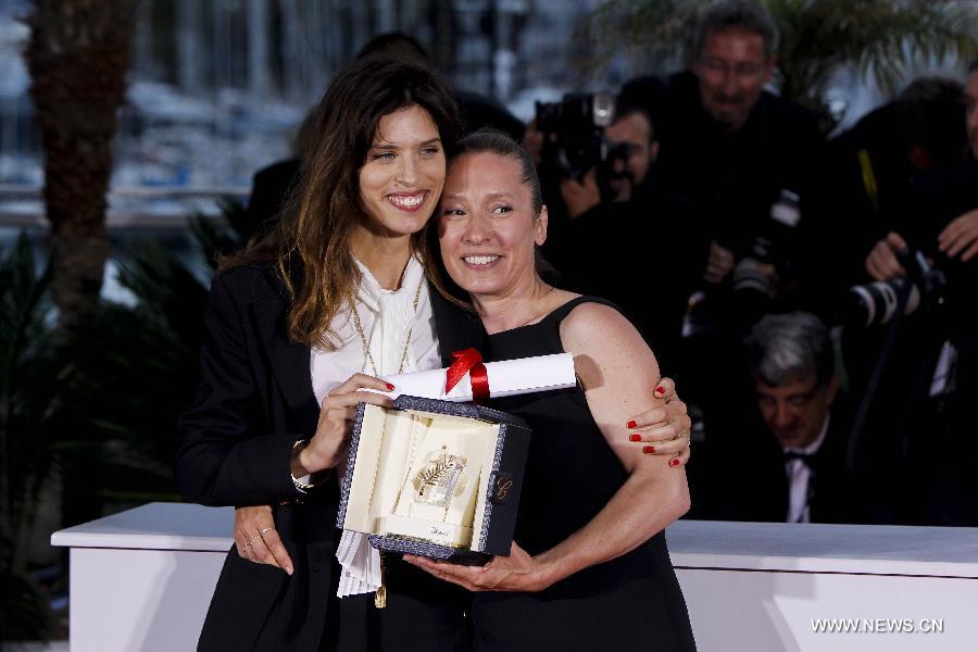（国际）（2）两位女演员分享戛纳电影节最佳女演员奖