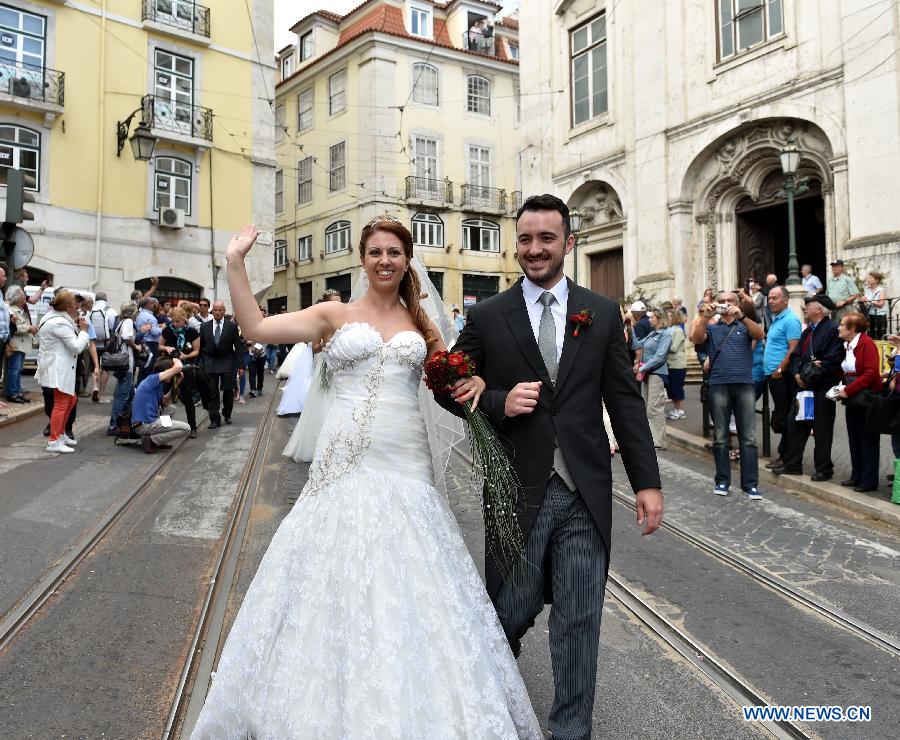 PORTUGAL-LISBON-GROUP WEDDING