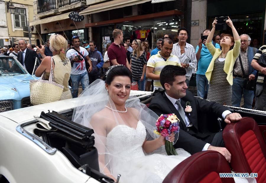 PORTUGAL-LISBON-GROUP WEDDING