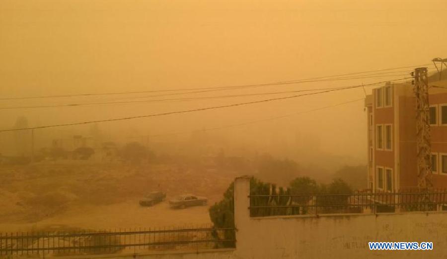 LEBANON-BEIRUT-SANDSTORM 