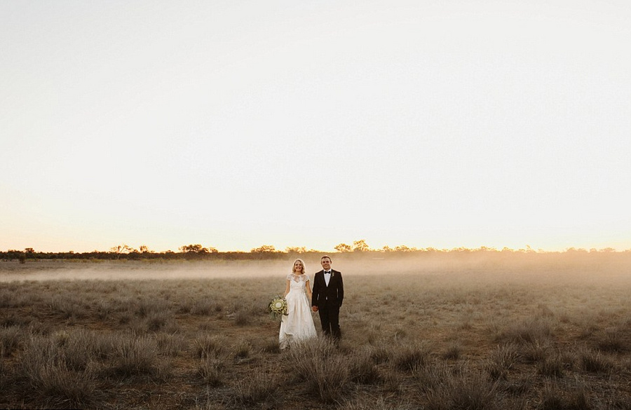 Scheresse en Australie : des photos de mariage pour la bonne cause