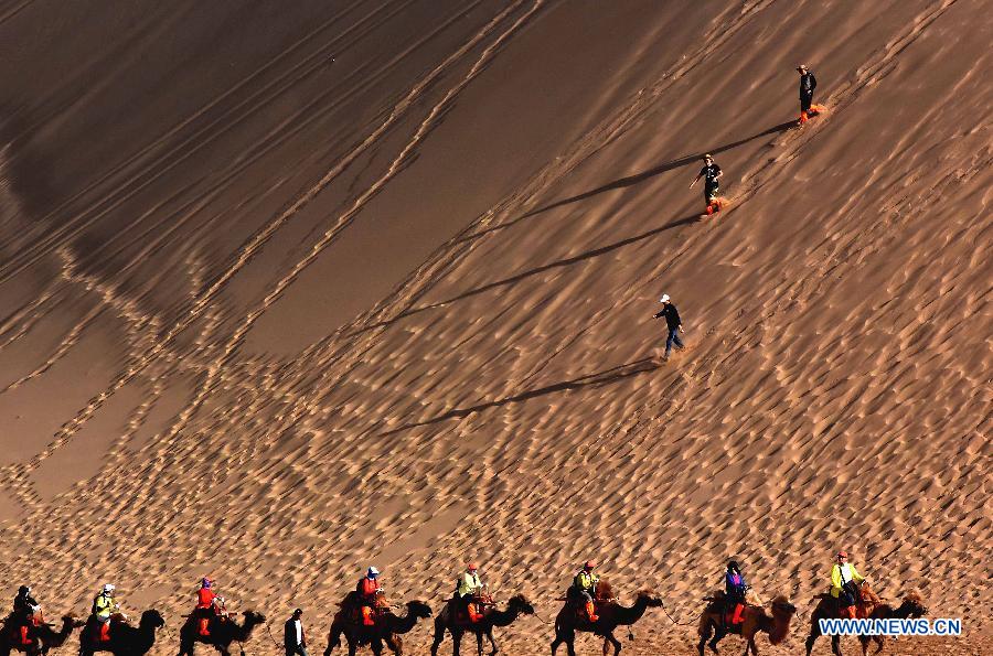 CHINA-DESERT TOURISM(CN)