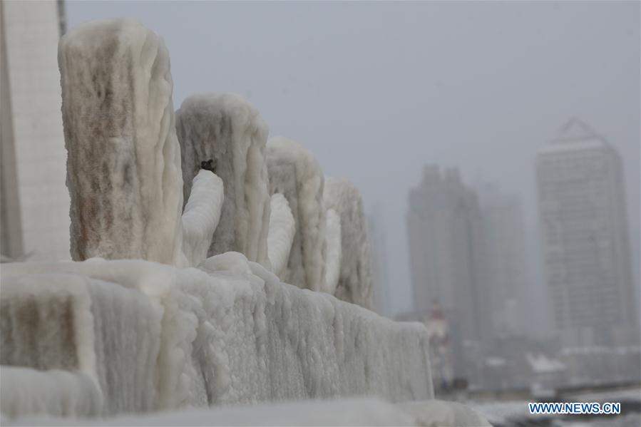 #CHINA-SHANDONG-YANTAI-ICE WORLD (CN)