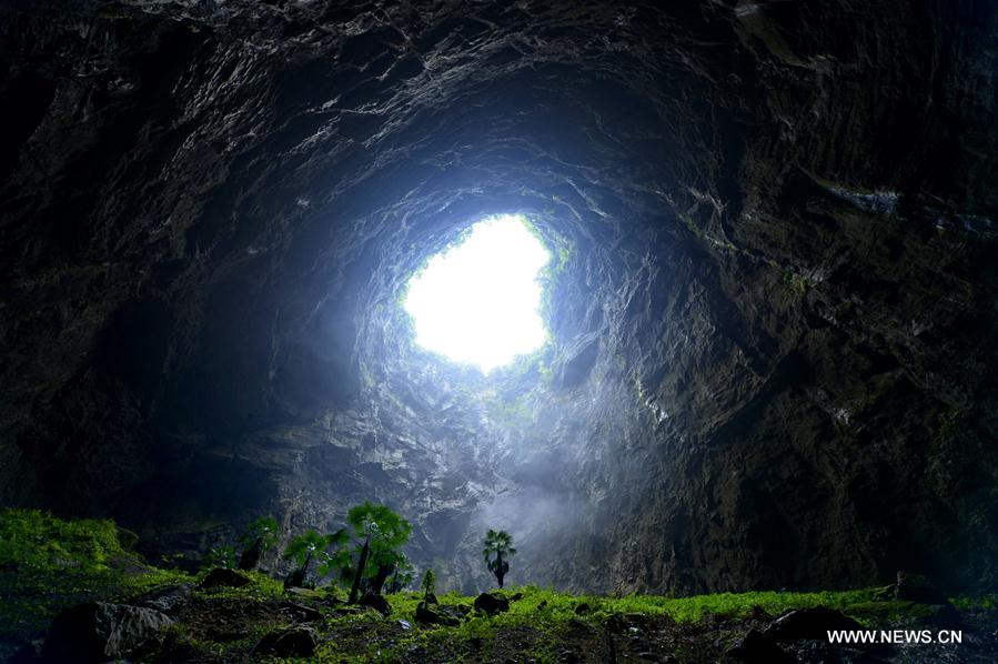Une grotte karstique au Hubei