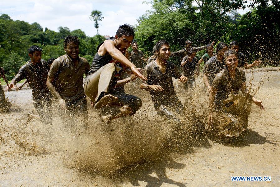 Festival Asar Pandhra au Népal