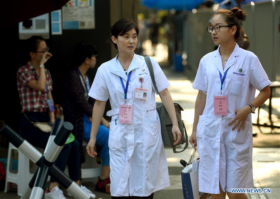 Bénévoles pour le sommet du G20 à Hangzhou