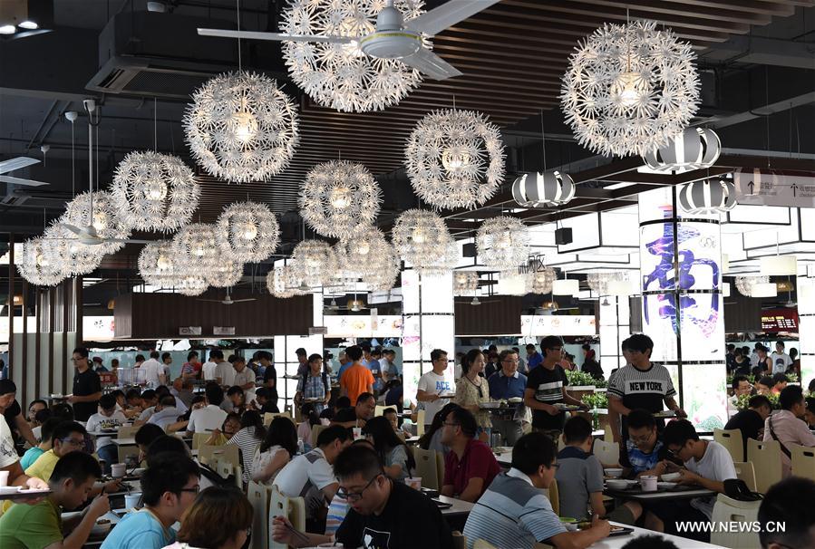 Cantines à thèmes dans une université à Nanjing 