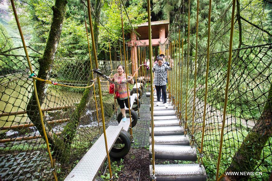 La zone touristique de la montagne Simian à Chongqing