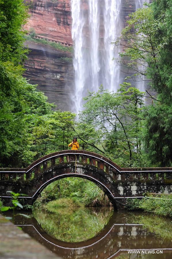 La zone touristique de la montagne Simian à Chongqing