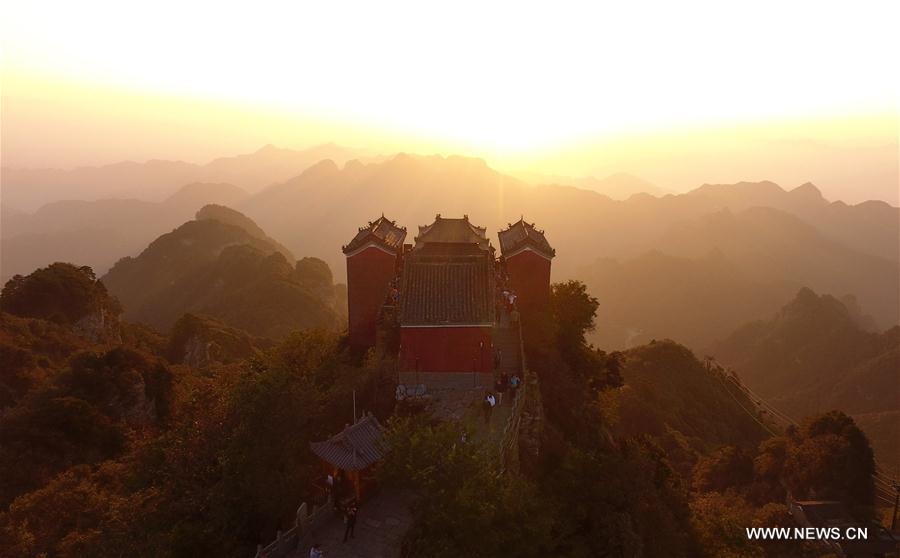 Chine : paysage des monts Wudang 