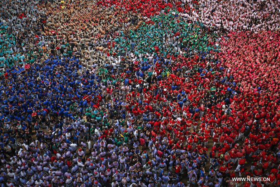 Espagne : Concours de tours humaines à Tarragone