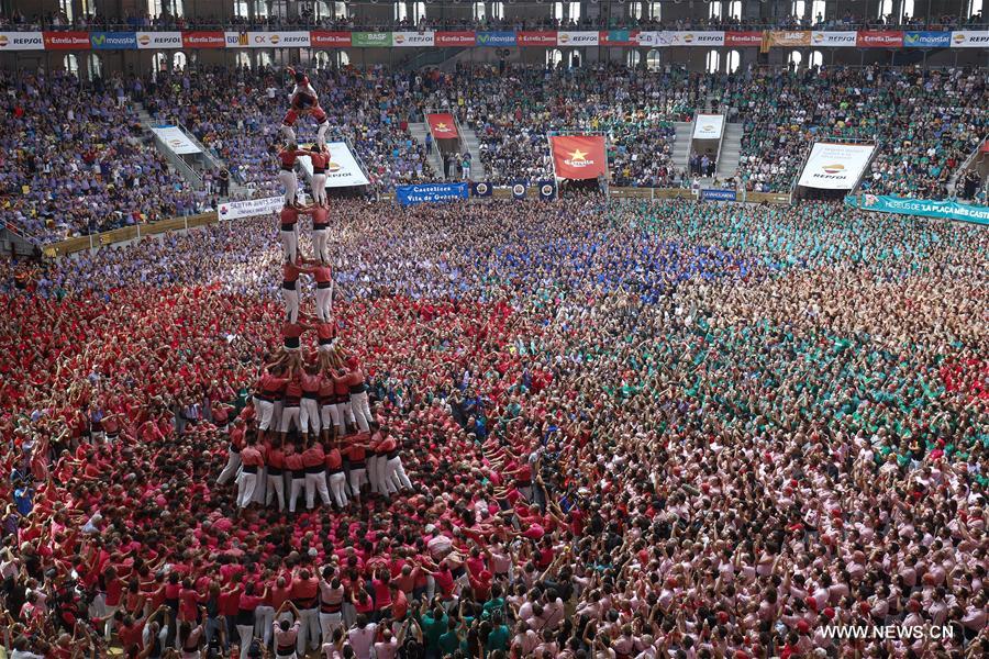 Espagne : Concours de tours humaines à Tarragone