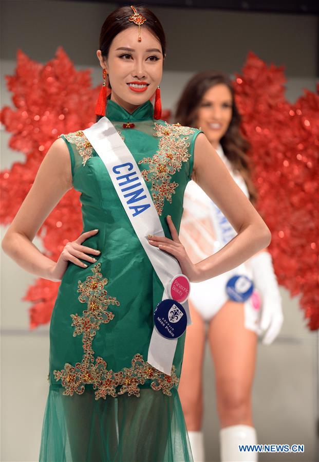 Japon : concours de beauté "Miss International" à Tokyo