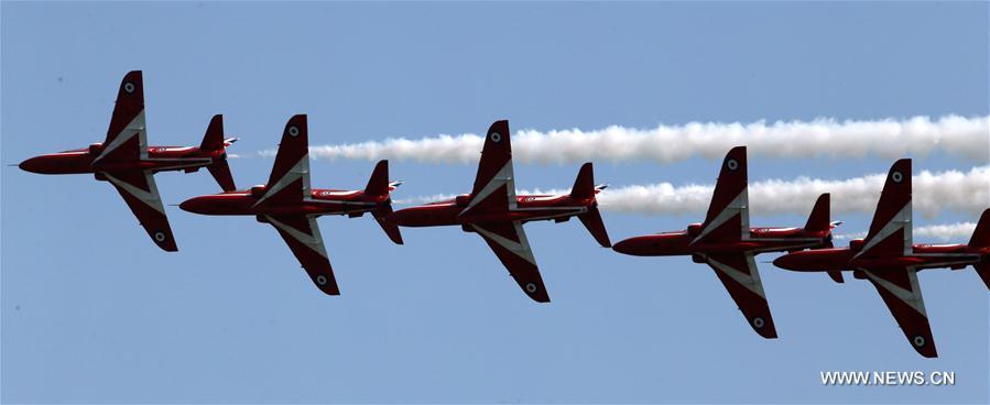 Spectacle des Red Arrows au Salon international de l'aviation et de l'aéronautique  de Chine