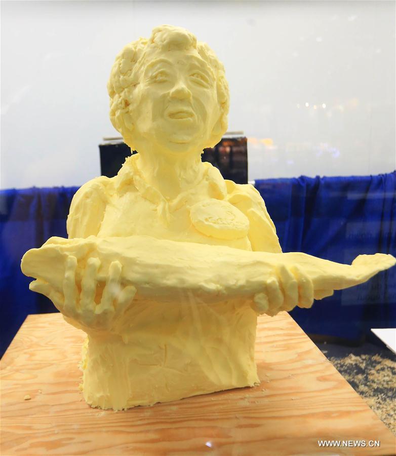 Canada : sculptures de beurre à la 94e Foire royale d'hiver de l'agriculture à Toronto