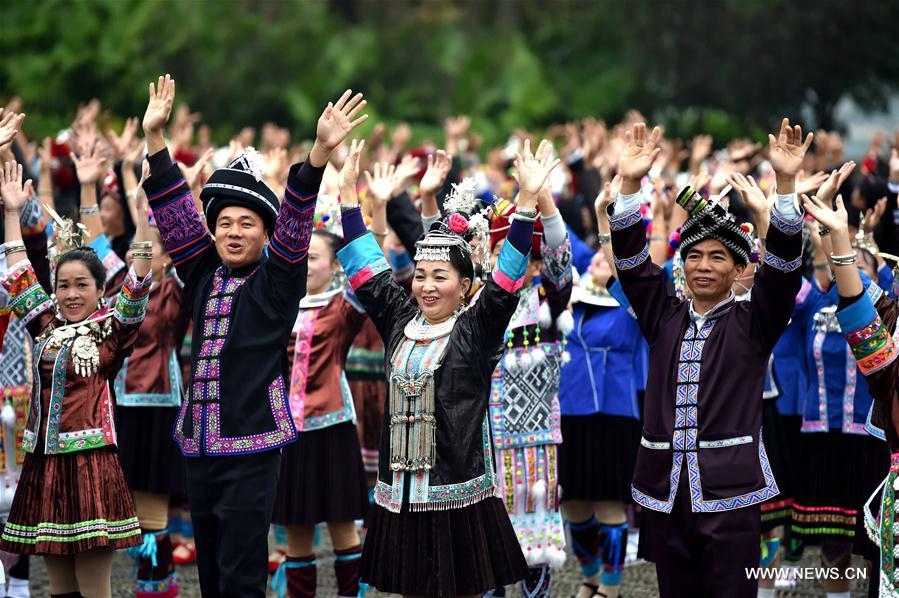 Chine : Grand choeur Kam de l'ethnie Dong