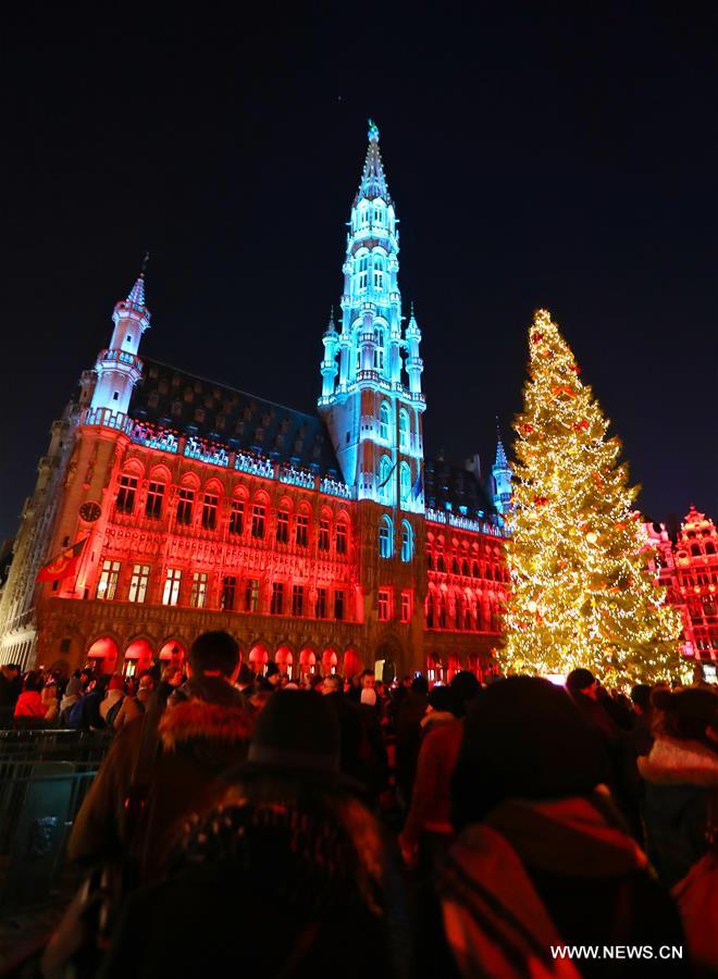 Belgique : spectacle son et lumière sur la Grand-Place à Bruxelles