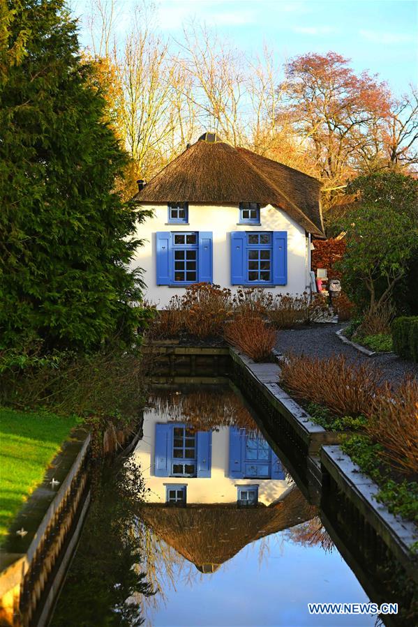 Paysage hivernal à Giethoorn aux Pays-Bas