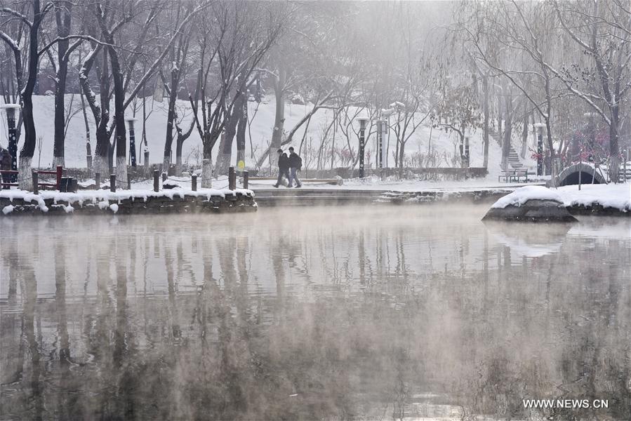 Paysage enneigé au Xinjiang