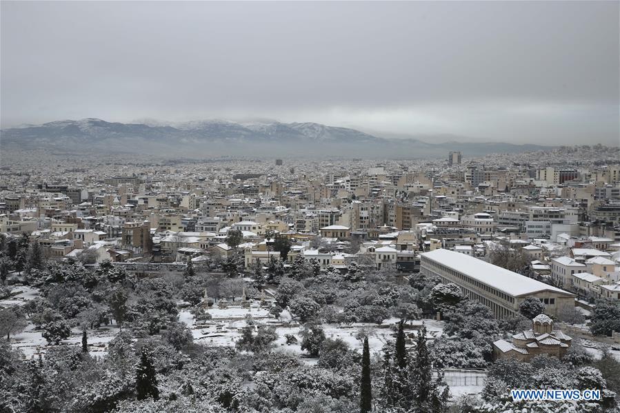 Grèce : Athènes recouverte de neige