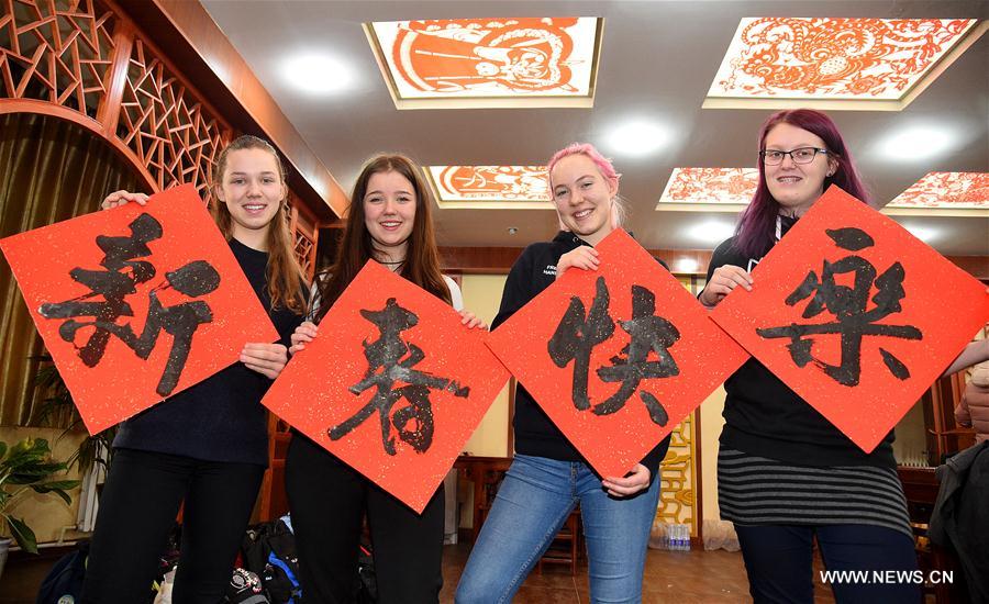 Des collégiennes danoises voyagent en Chine pour la fête du Printemps