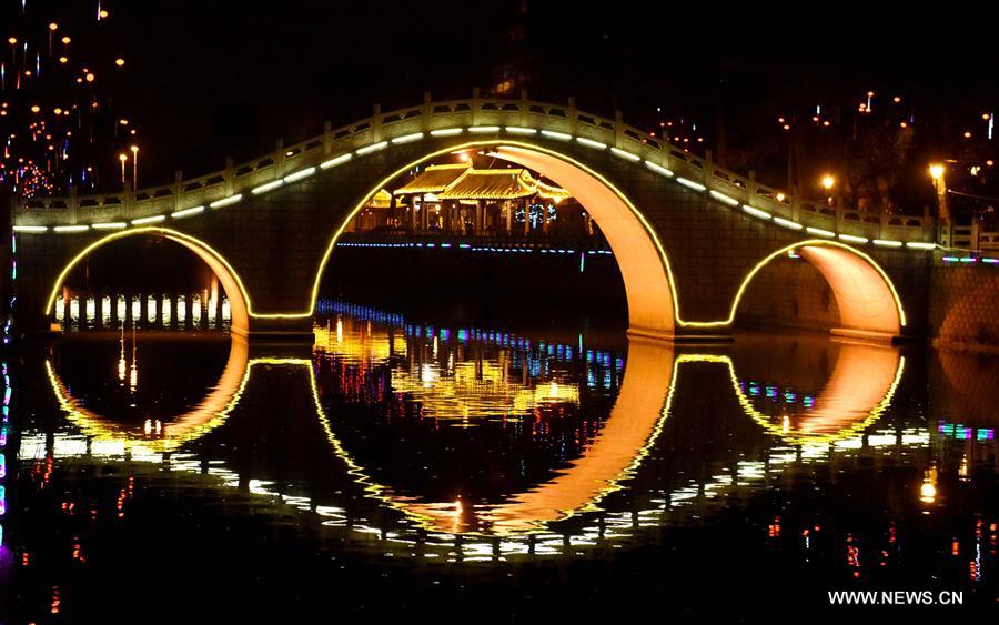 Préparatifs pour la fête des Lanternes en Chine