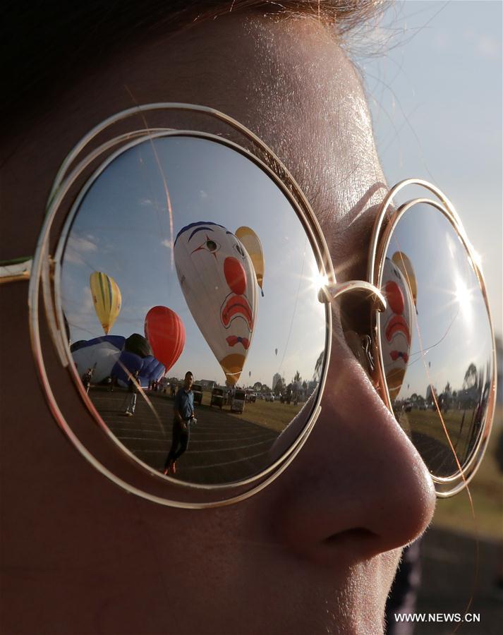 Philippines : festival de la montgolfière à Pampanga