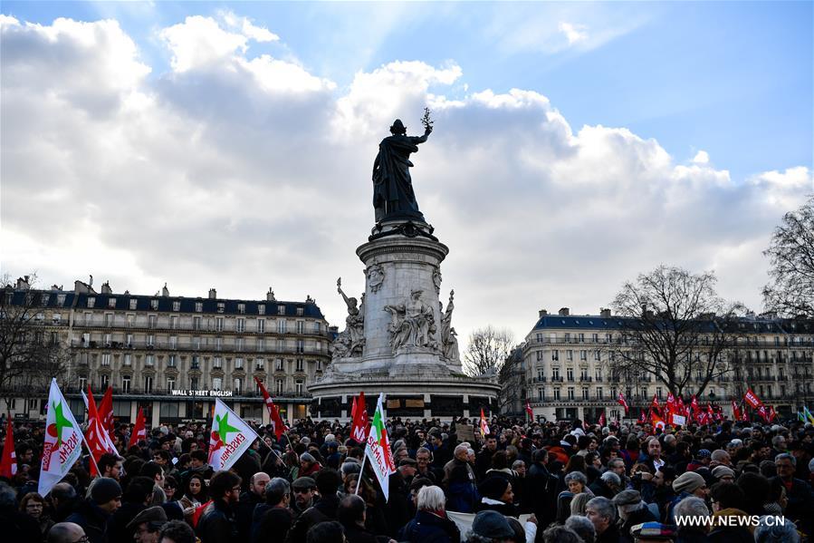 France : manifestation à Paris contre les violences policières