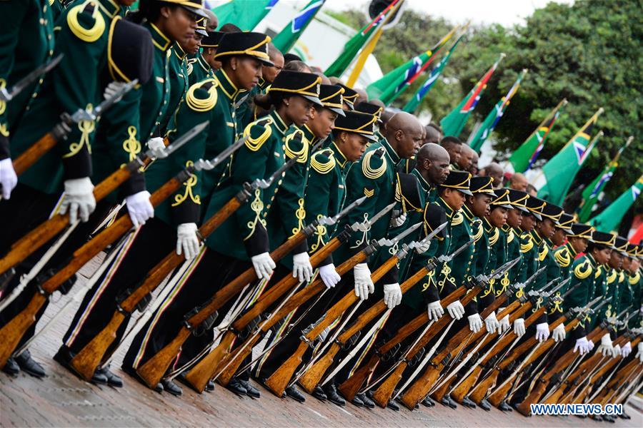 Afrique du Sud : célébrations de la Journée des forces armées à Durban