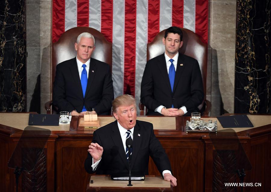 Donald Trump prononce son premier discours au Congrès