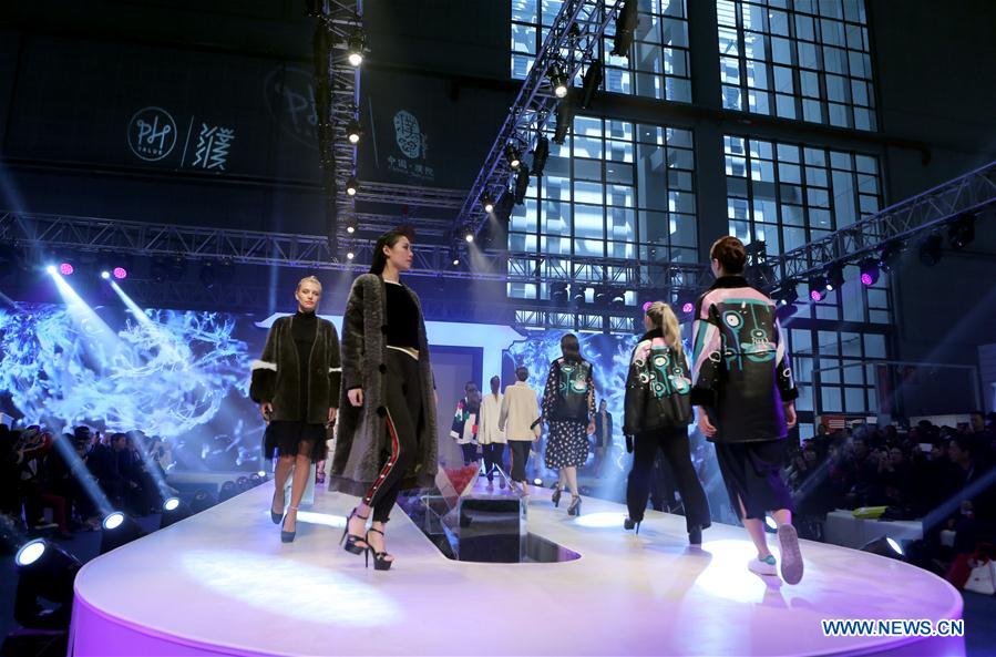 Chine : salon de la mode à Shanghai