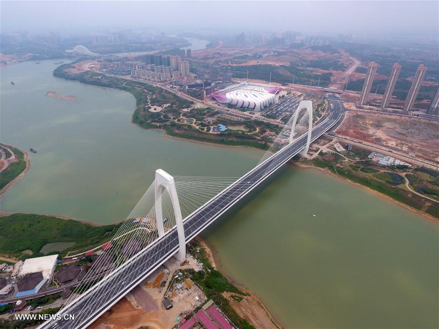 Chine : un nouveau pont ouvert à la circulation dans le sud