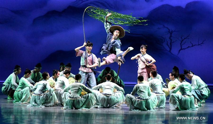 Chine : le spectacle de danse "Crested Ibises" à Nanning