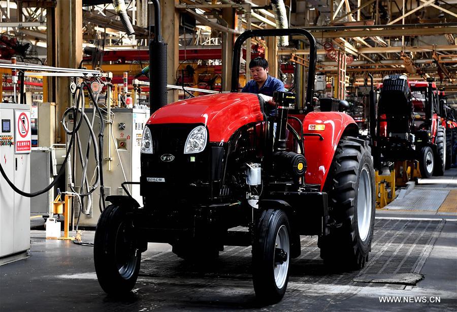 Chine : la première usine de tracteurs du pays à Luoyang