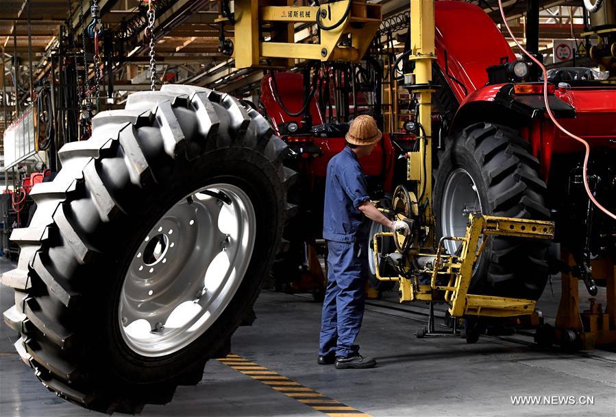 Chine : la première usine de tracteurs du pays à Luoyang