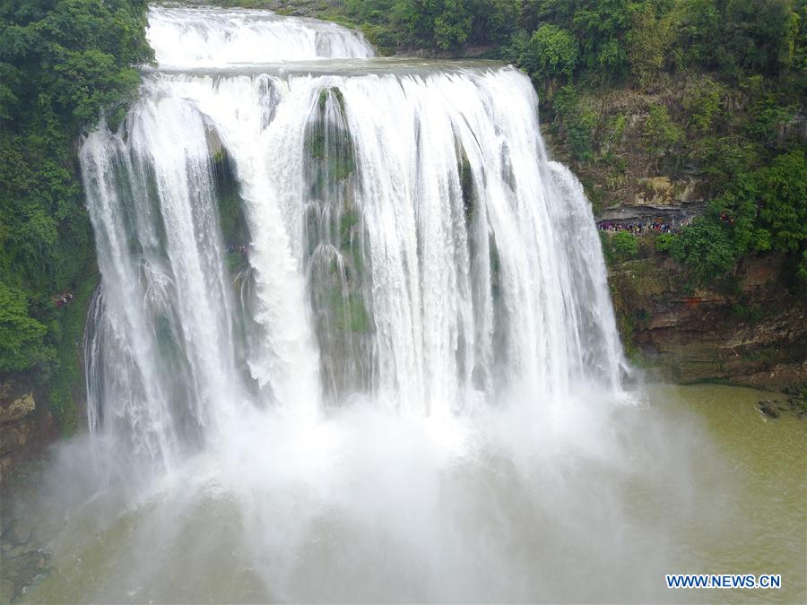 Chine : la cascade de Huangguoshu