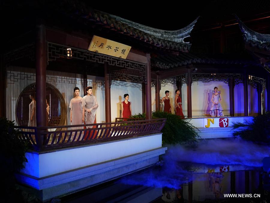Chine : semaine de la mode à Suzhou