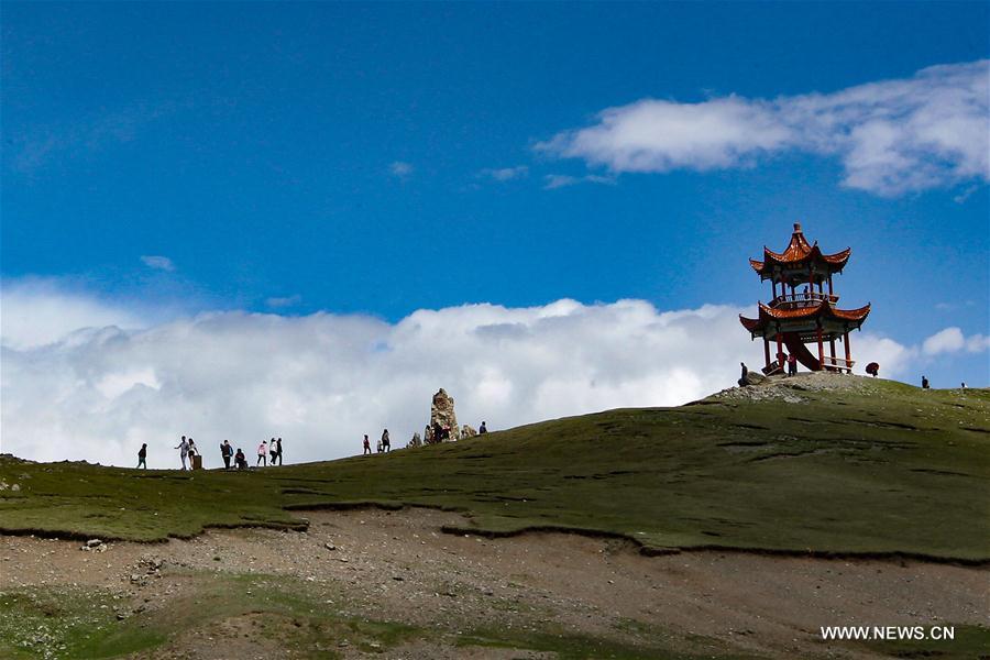 Chine : paysage du mont Tianshan à Hami