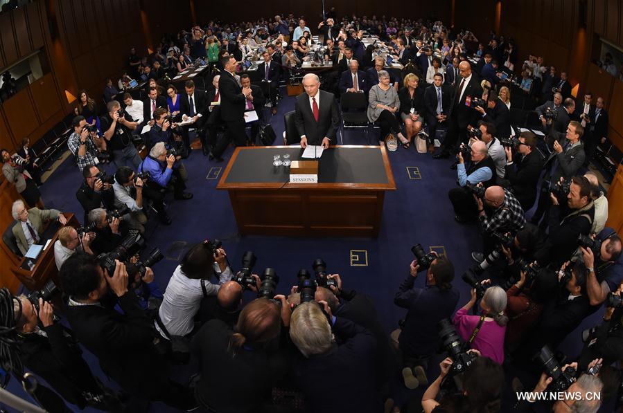 Etats-Unis : audition publique du ministre américain de la Justice Jeff Sessions