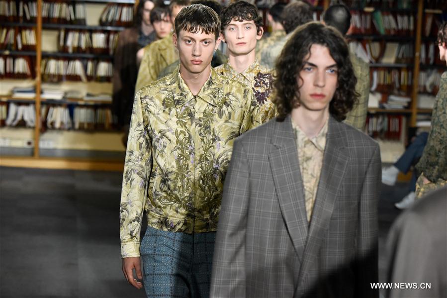 France : semaine de la mode masculine de Paris (Dries Van Noten)