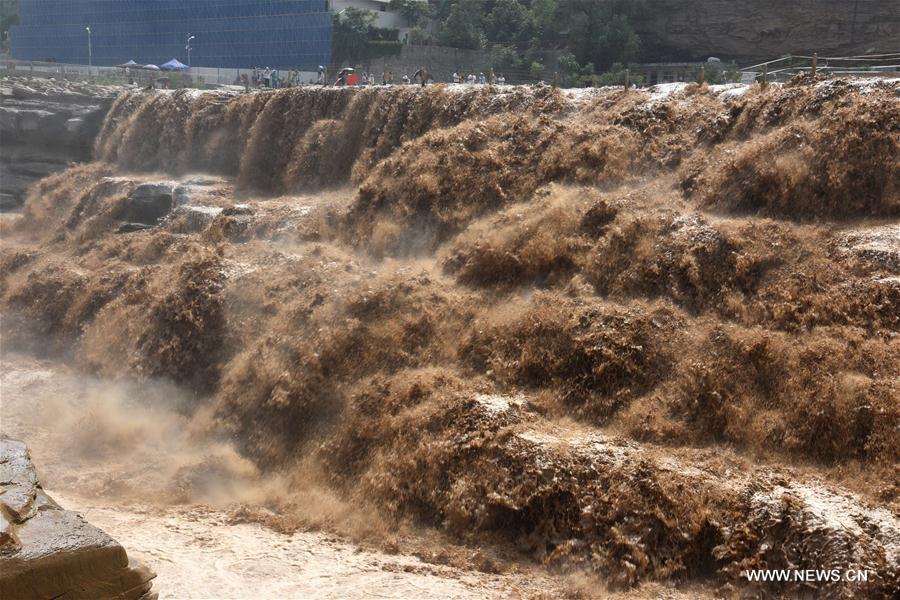 Chine : cascade de Hukou