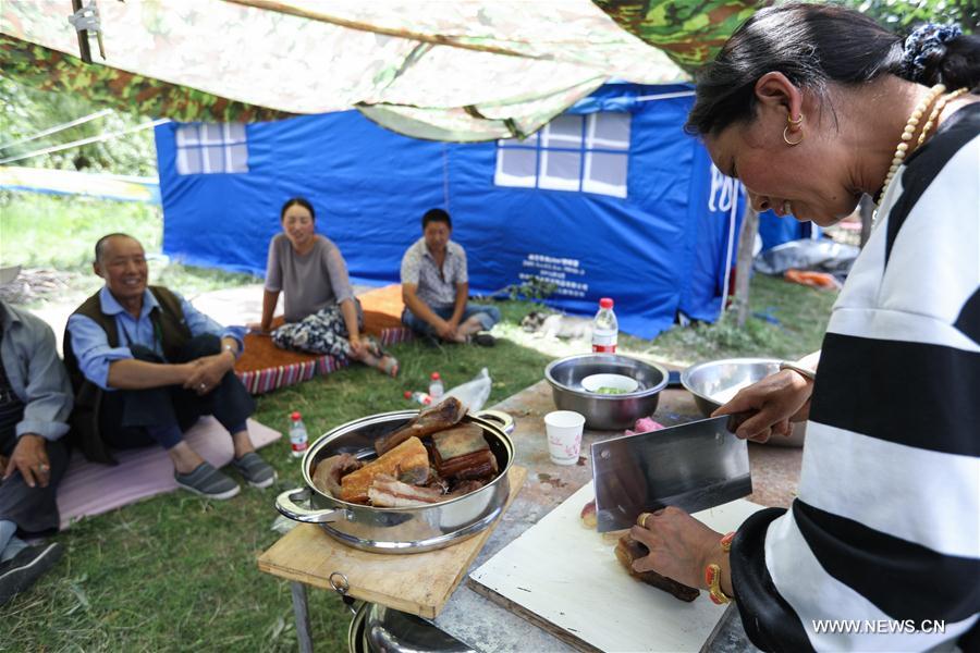 Chine : vie post-séisme à Jiuzhaigou
