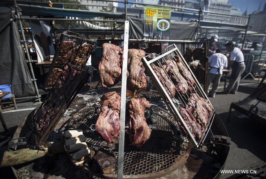Argentine : concours de barbecue à Buenos Aires