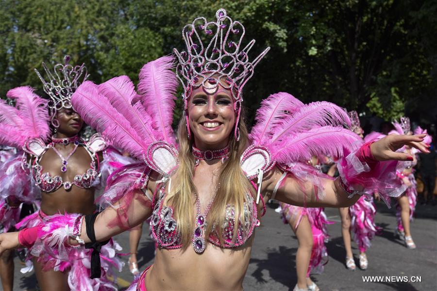 Royaume-Uni : la Grande Parade finale du Canaval de Notting Hill